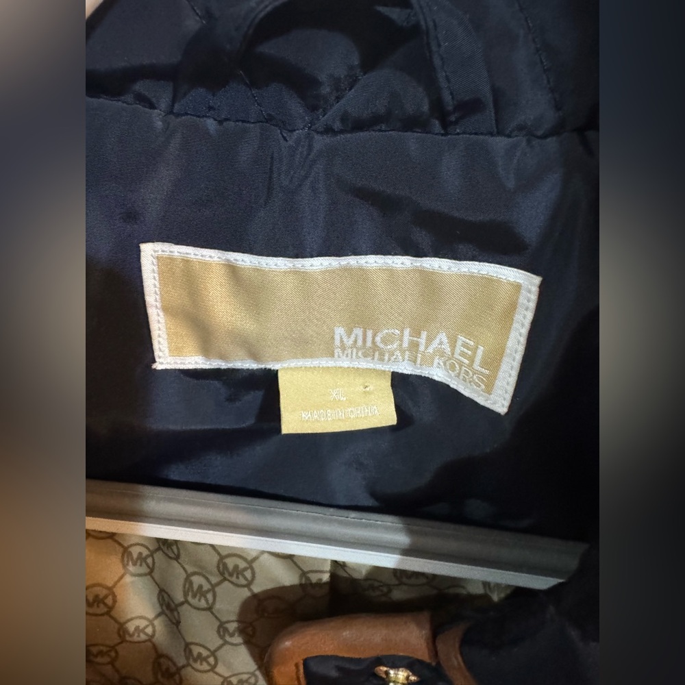 Michael Kors Navy Quilted Jacket with Tan Trim - Picture 9 of 9